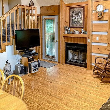 Dances With Wolves Villa Pigeon Forge Dış mekan fotoğraf